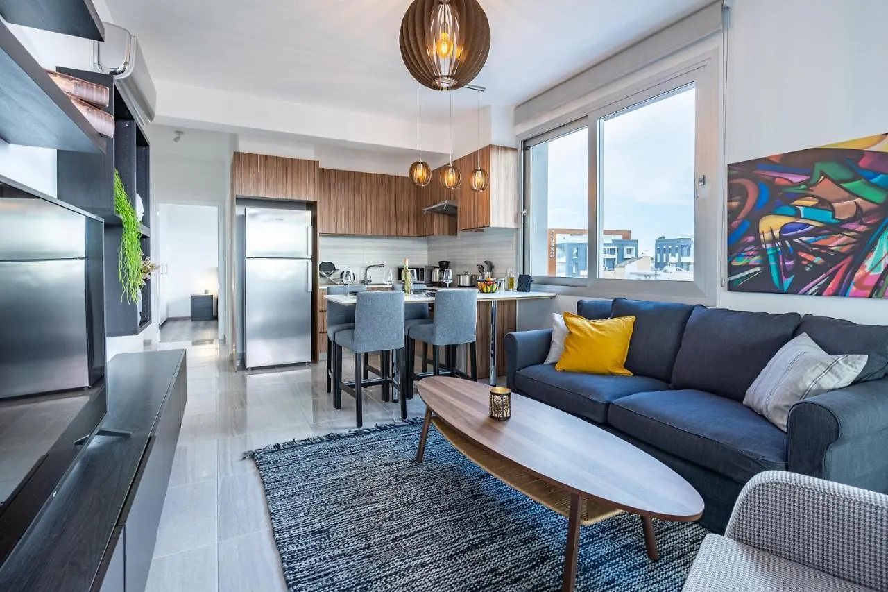 Sunflower 1-Bedroom Apartment In Larnaca